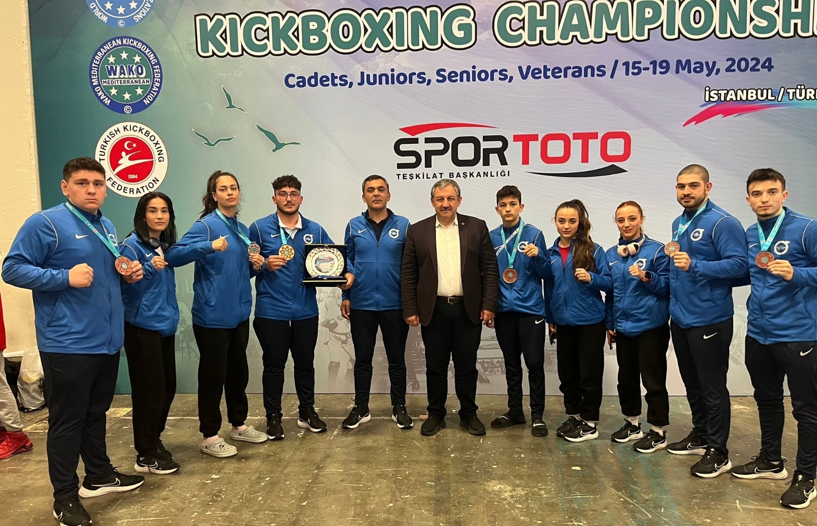 BÜYÜKŞEHİR SPORCULARINDAN KİCK BOKSTA BÜYÜK BAŞARI